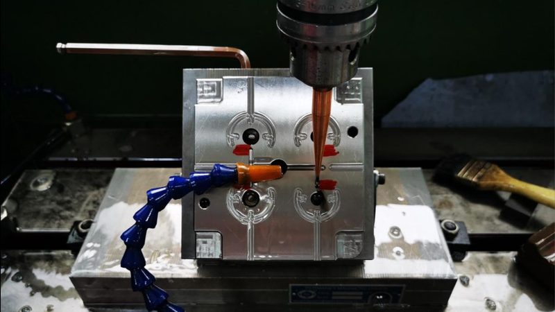 医疗器械模具定制价格：揭秘定制化模具的性价比与工艺