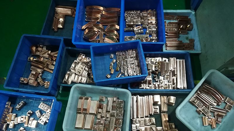 五金冲压模具批发价格，如何精准把握？**
